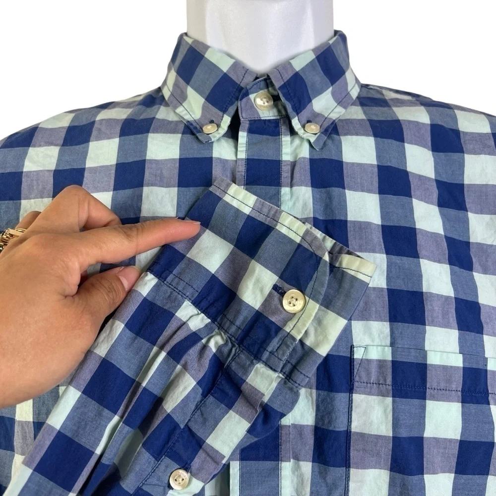 J.Crew Men’s Casual Shirt Button down Plaid Size M
